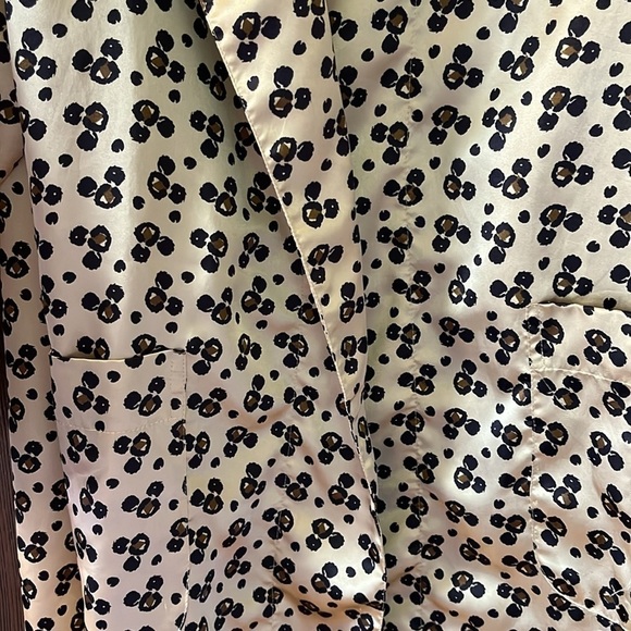 Disney 2pc. Lounging set with pants and robe. Shiny, silky appearance. Size S/M - Picture 5 of 14